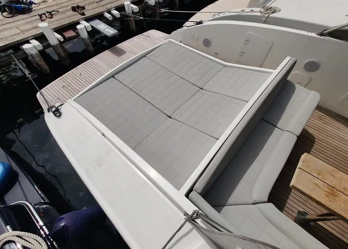 Luxurious Caprie Italia Boat With Breathtaking Ocean Views בית נופש Marina Grande (Capri)